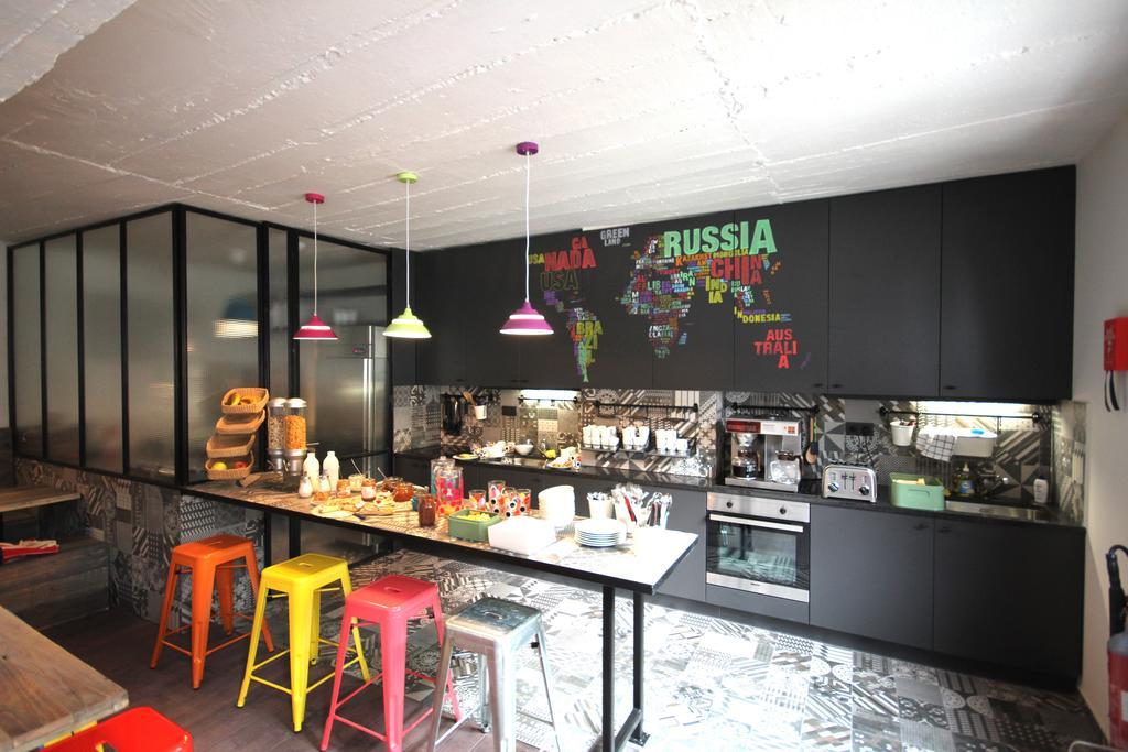 Cube Hostel 루벤 외부 사진